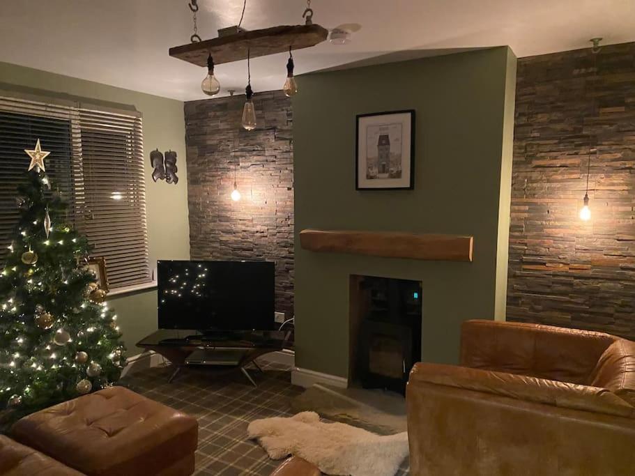 Lovely Semi-Beach 2X Pubs -5 Min Walk-Pets Welcome-Parking-Garden Scalby (North Yorkshire) Exterior foto